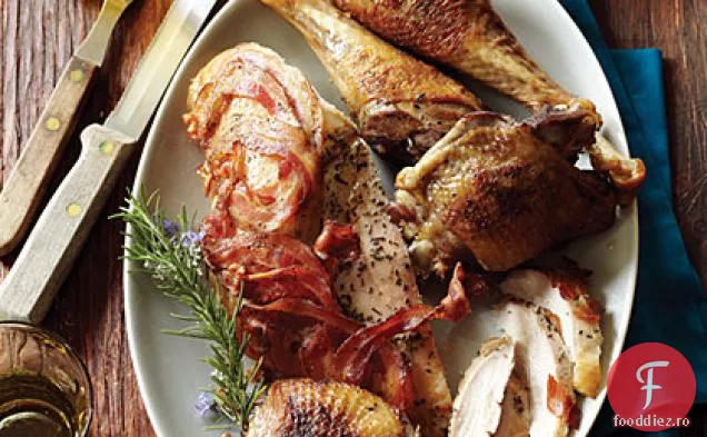 Turcia de patrimoniu cu Pancetta crocantă și rozmarin