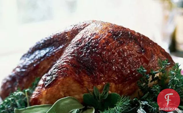 Piept de curcan din mahon cu sos de legume