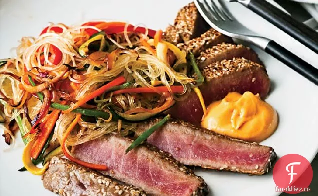 Ton cu crustă de susan cu cremă de ghimbir