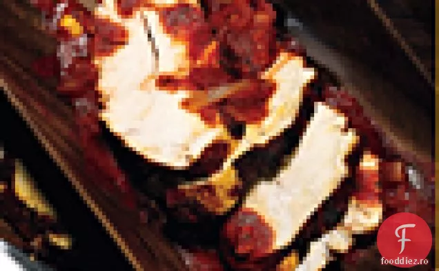 Achiote-piept de curcan la grătar cu roșii, ardei iute și mentă