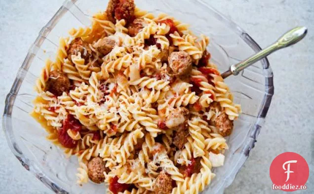 Paste Cu Cârnați De Curcan Și Mozzarella Afumată