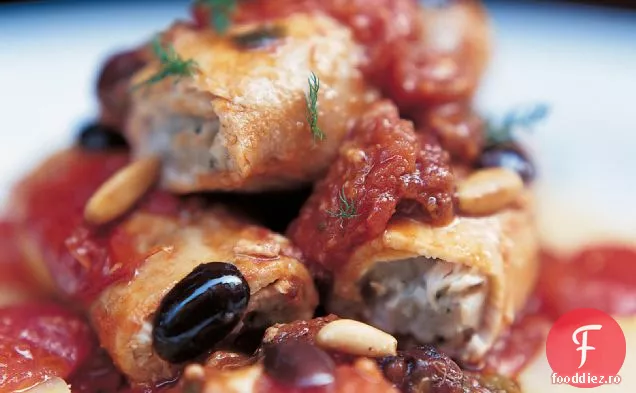 Pește-spadă umplut Sicilian cu sos de roșii Cherry