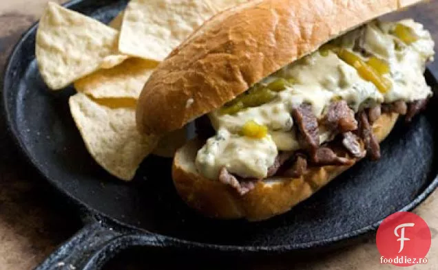 Sandwich Cu Friptură De Brânză Chile Verde