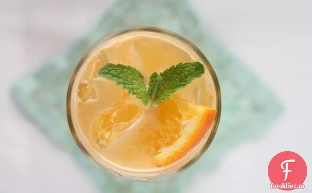 Punch portocaliu-litchi