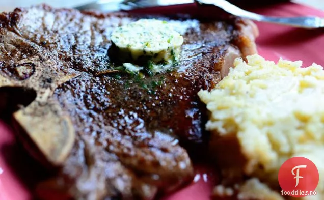 Fripturi T-Bone cu unt de Hotel
