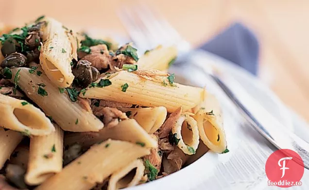 Penne cu ton și capere