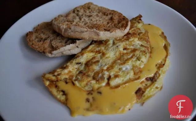 Omletă Caramelizată Cu Mere Și Cheddar