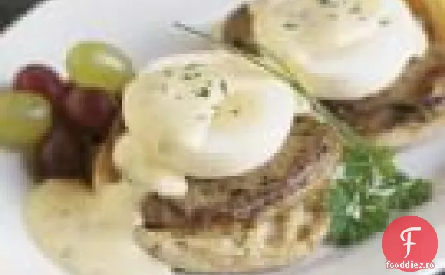 Friptură Și Ouă Benedict