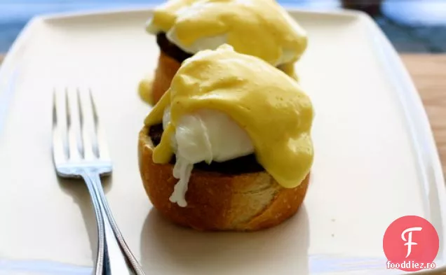 Ouă Portobello Benedict