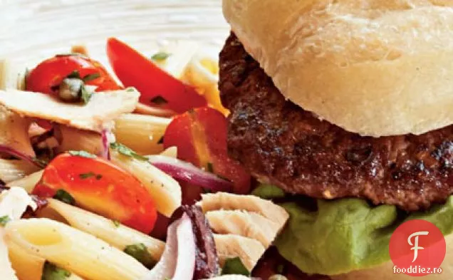 Salată mediteraneană de ton-paste cu burgeri Brie