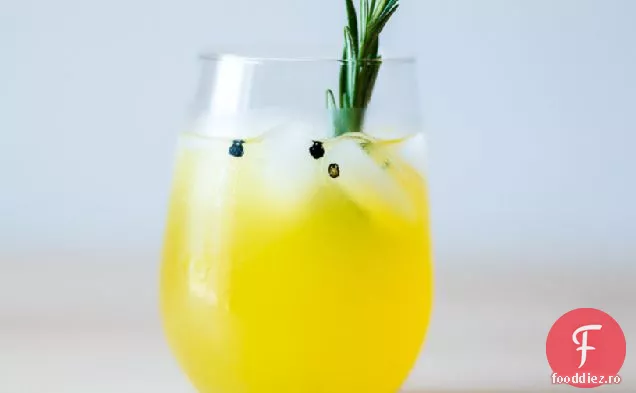 Rețetă De Limonadă Cu Boabe De Piper De Rozmarin