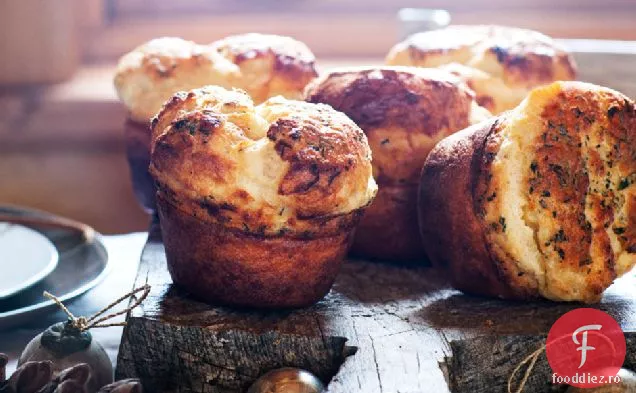 Nutmeg Și Popovers De Piper Negru
