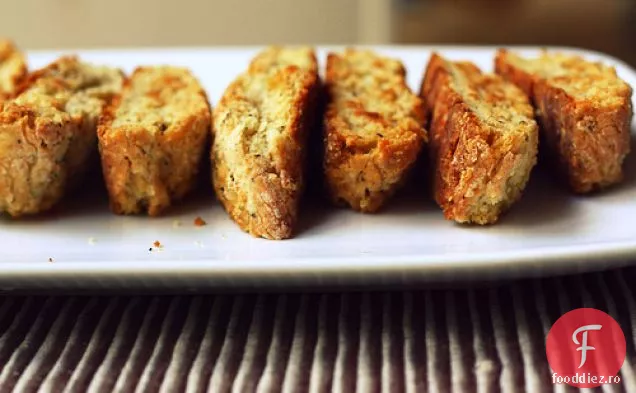 Parmezan Piper Negru Biscotti