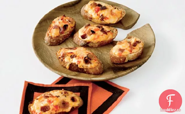 Brânză Pimento & Bacon Crostini