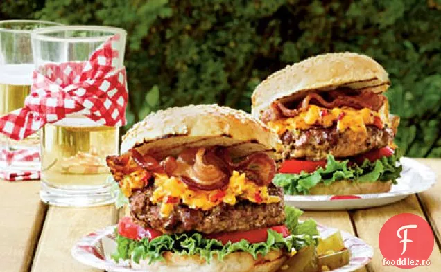 Burgeri Cu Brânză Pimiento-Bacon