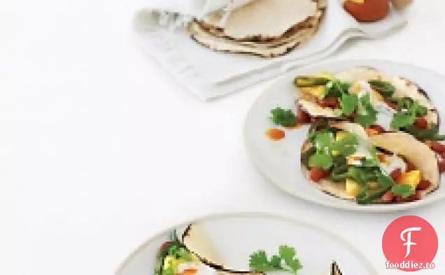 Tacos De Mic Dejun Cu Piper, Ananas Și Fasole
