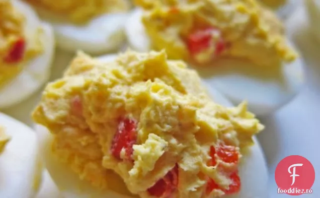 Pimento Brânză Deviled Ouă