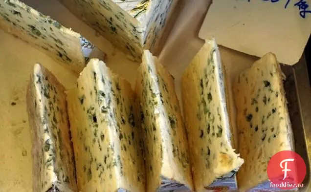 Roquefort Și Înghețată De Miere