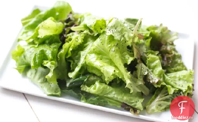 Vinaigretă cu semințe de mac de miere-tei