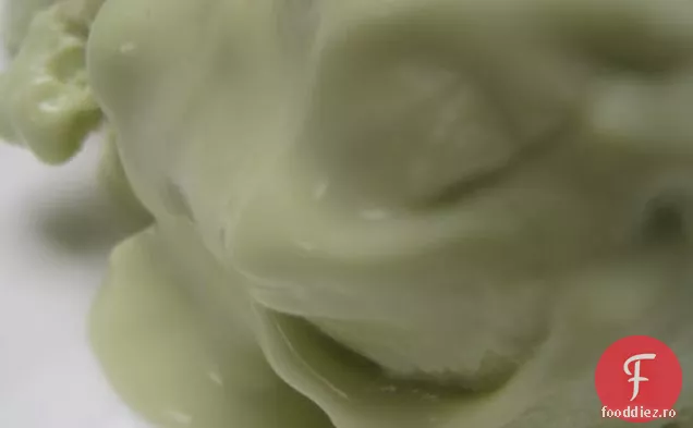 Iaurt congelat cu Avocado cu miere și vanilie
