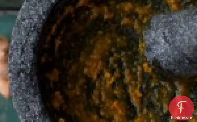 Stonefruit prăjit la foc cu zmeură zdrobită