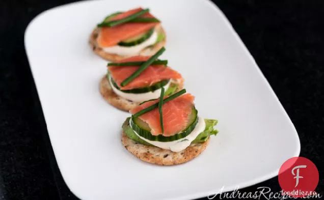Sushi Pe Un Cracker Cu Baie De Ghimbir Tamari