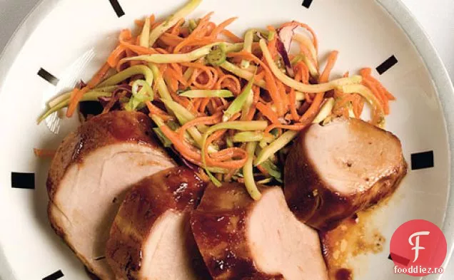 Filet De Porc Hoisin Cu Salată Asiatică De Morcovi