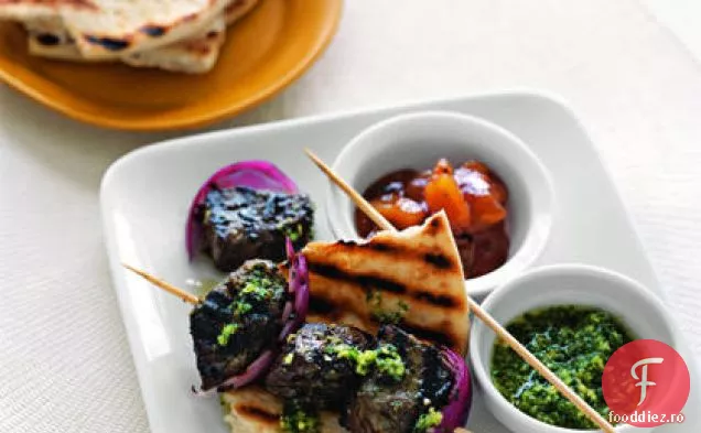 Kebab de vită în stil Indian cu sos de coriandru