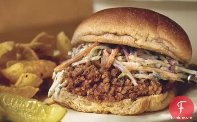 Sloppy Jos Euro Sandwich-Uri Cu Cilantro Slaw