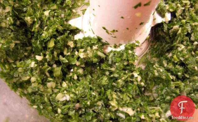 Marinat De Coriandru De Pătrunjel Și Sos De Scufundare