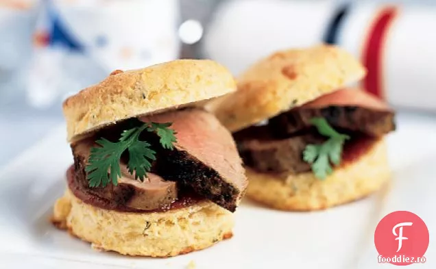 Filet de porc la grătar cu marinată de coriandru-mentă