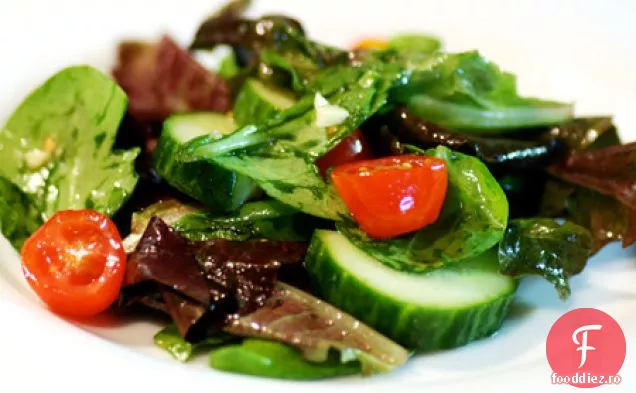 Salată Mixtă Cu Pansament De Coriandru Cu Var De Ghimbir