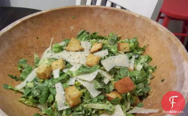 Salată Caesar