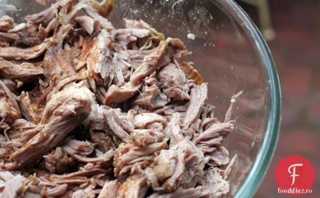 Caniculă Carnitas
