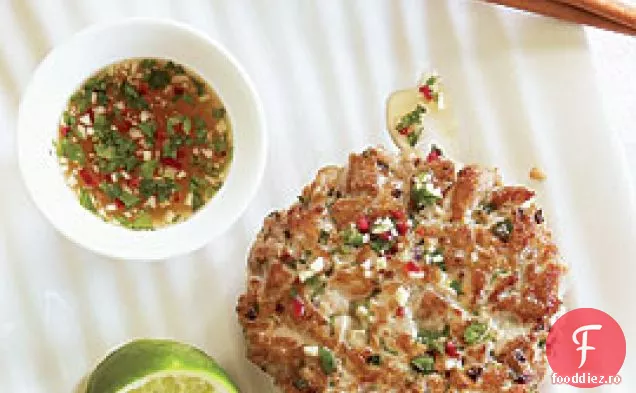 Burgeri Proaspeți De Ton Cu Ghimbir Și Coriandru