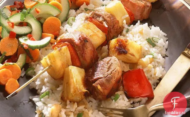 Carne de porc și ananas Kebab