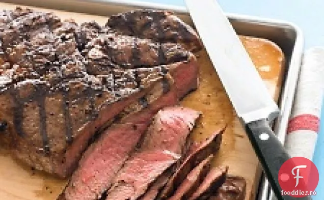 Friptură De Mușchi La Grătar Cu Bara De Topping-Uri