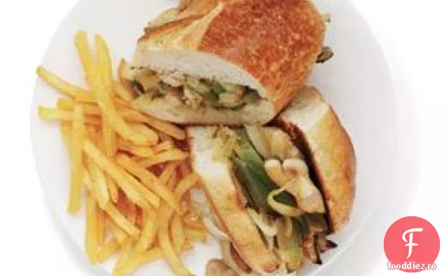 Pui Philly Cheesesteaks Cu Cartofi Prajiti