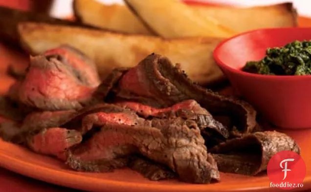 Friptură de flanc fript cu Salsa Verde