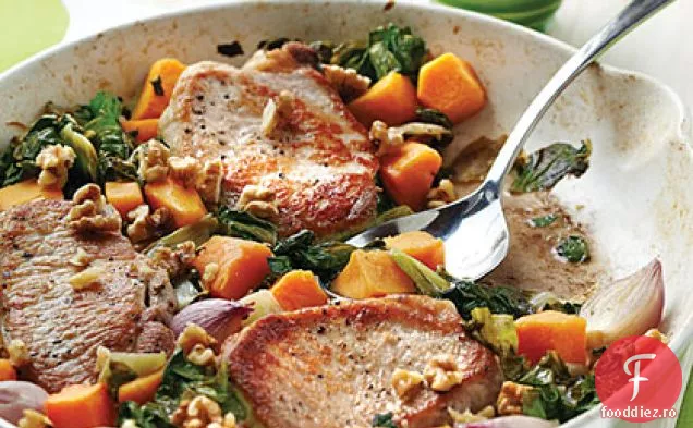 Cotlet de porc cu dovlecei, Escarole și nuci