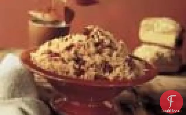Pilaf cu cereale mixte cu afine și nuci de pin