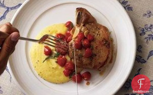 Cotlet De Porc Prăjit Cu Mămăligă