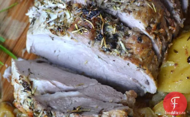 Carne De Porc Prăjită Cu Rozmarin Și Usturoi