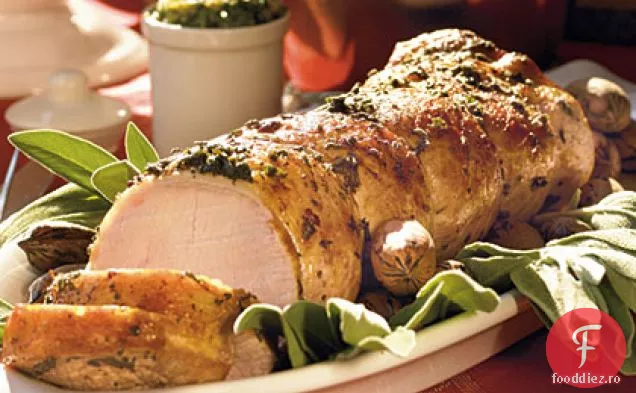 Friptură de porc cu Pesto de salvie și Pecan