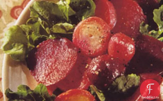 Patru Salată De Sfeclă Pe Rucola Cu Vinaigretă De Sherry