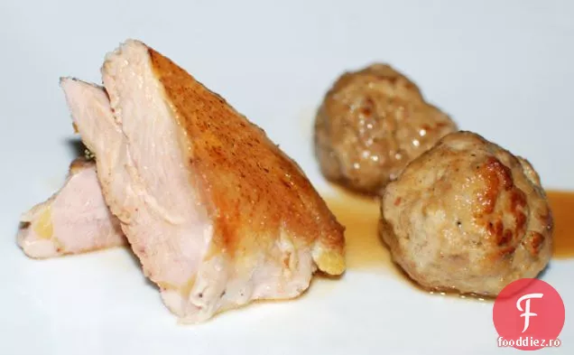 Piept De Potârniche Și Găluște În Sos Tokaji