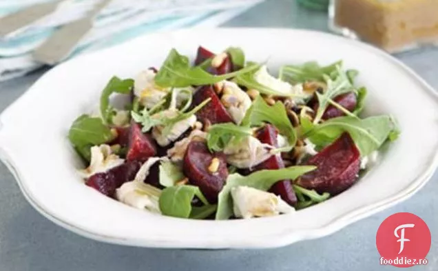 Salată De Mozzarella, Sfeclă Roșie Și Rachetă