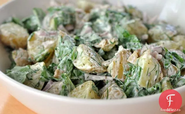 Salată De Cartofi Cu Iaurt, Rucola Și Mărar