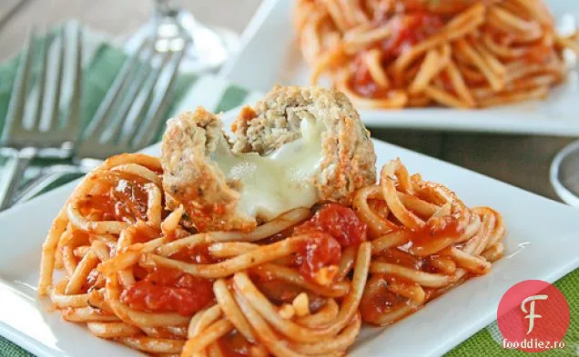 Chiftele De Curcan Umplute Cu Mozzarella