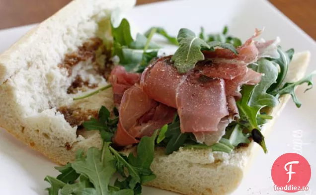 Prosciutto, Rucola Și Sandwich Balsamic